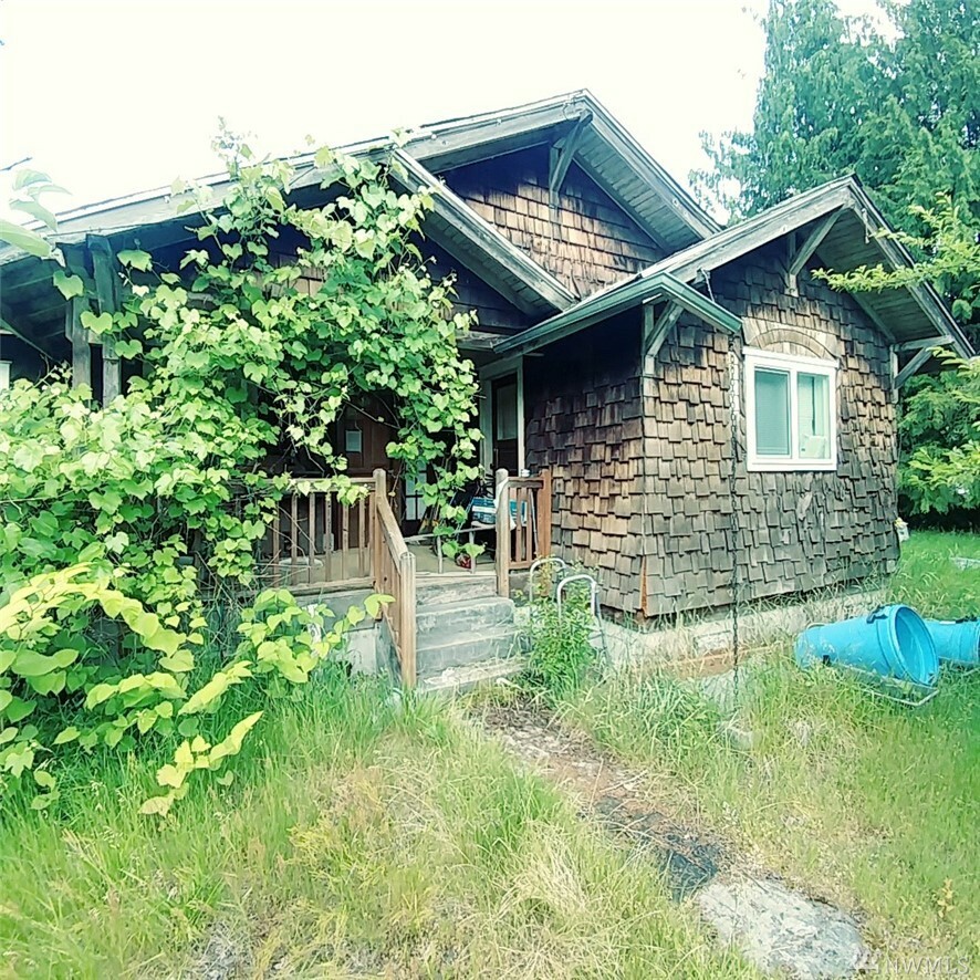 Property Photo:  1150 Alvord St  WA 98241 