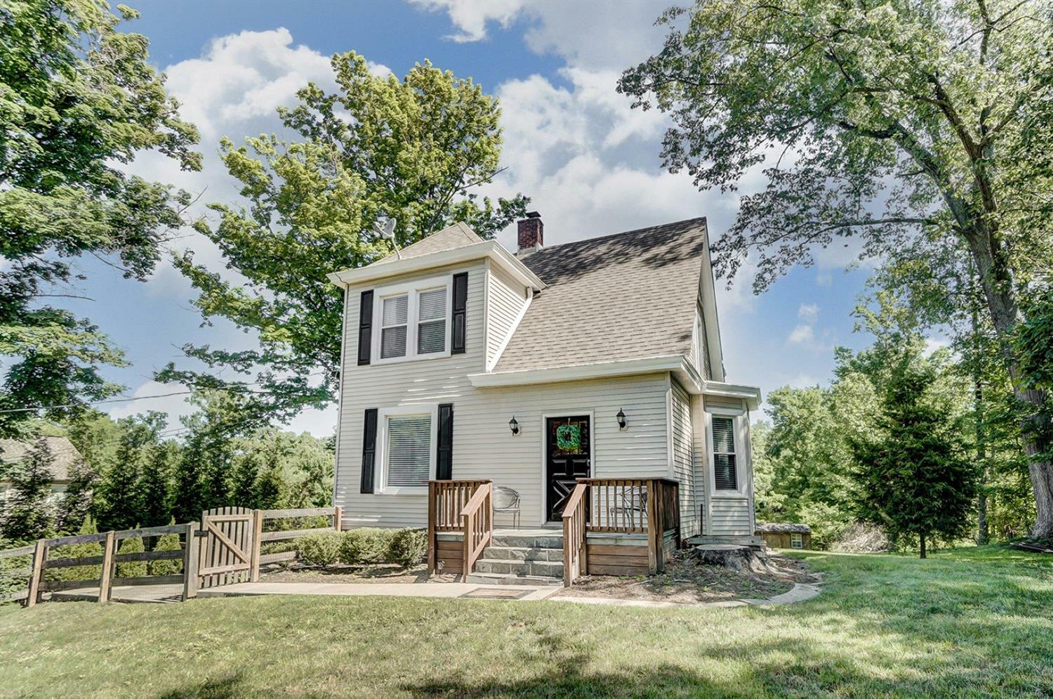 Property Photo: 2020 Anderson Cove Lane OH 45244