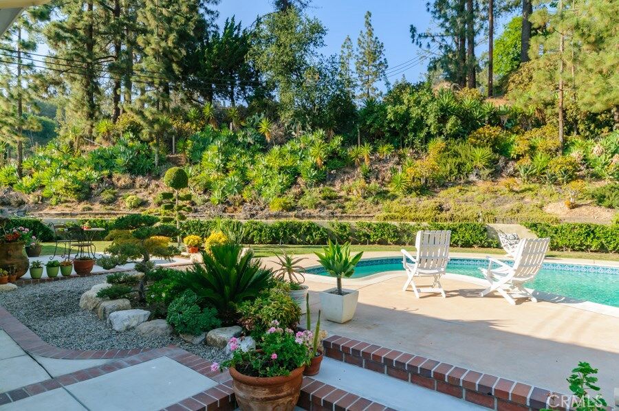 Property Photo: 5215 Stardust Road CA 91011
