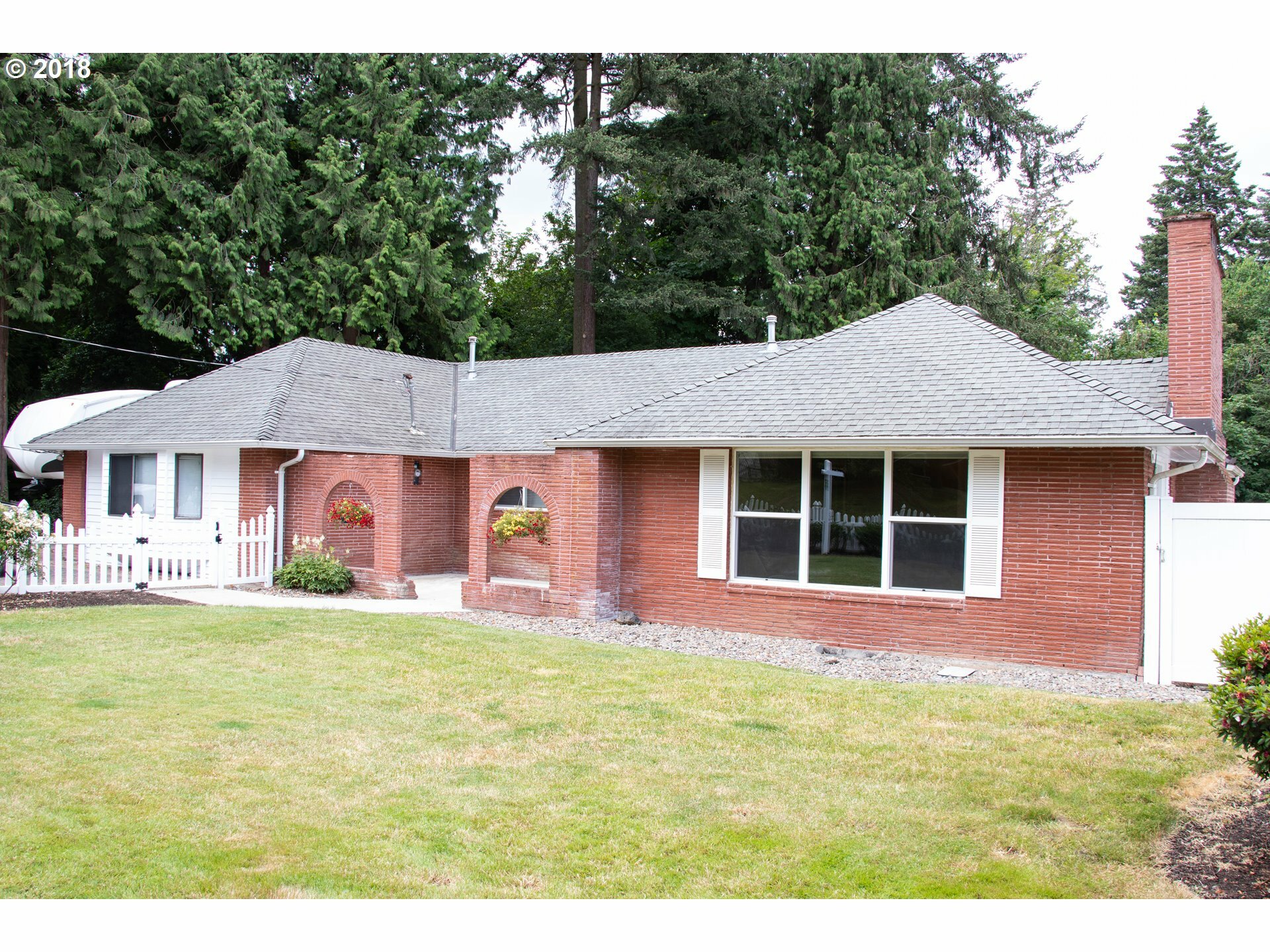 Property Photo:  7517 SE 105th Ave  OR 97266 