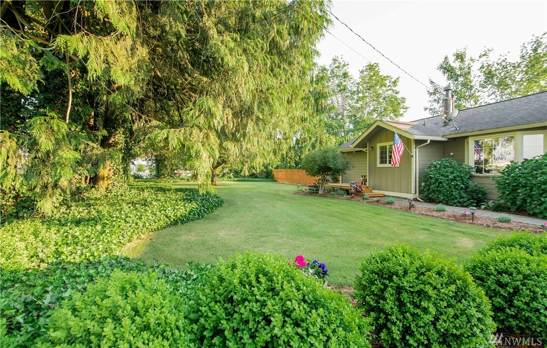 Property Photo:  8431 Berthusen Rd  WA 98264 