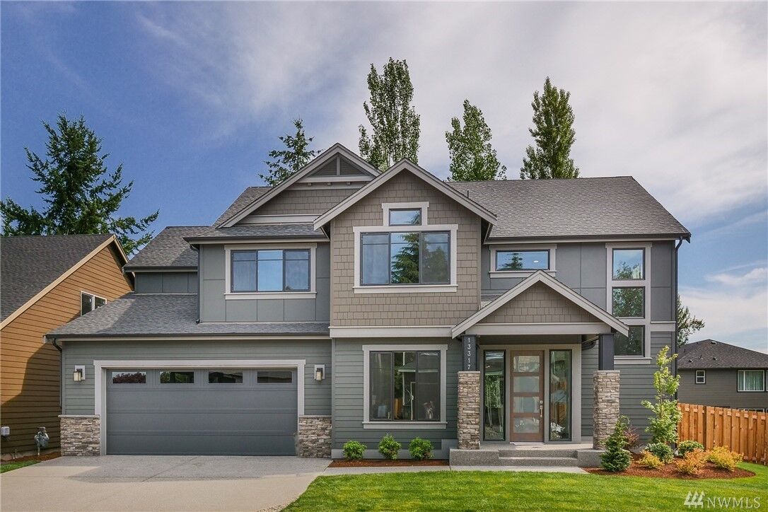 Property Photo: 13317 SE 261st Place WA 98042