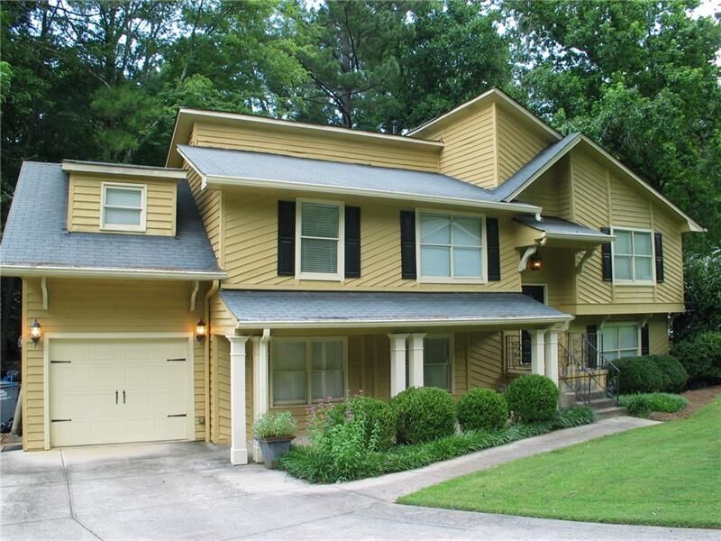 Property Photo:  660 Lake Forest Court  GA 30076 