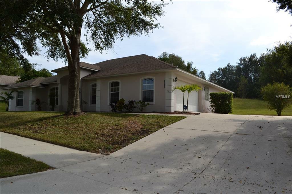 Property Photo:  1395 Briarhaven Lane  FL 34711 