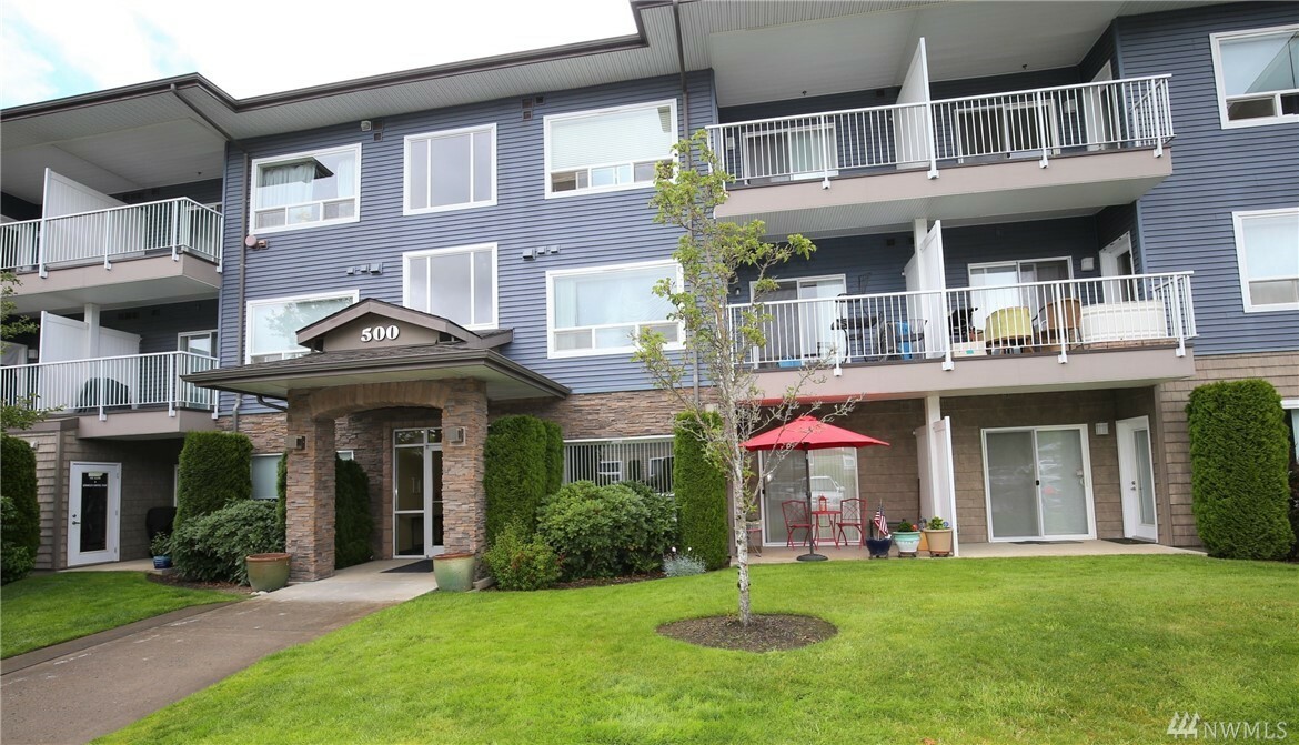 Property Photo:  500 Darby Dr 312  WA 98226 