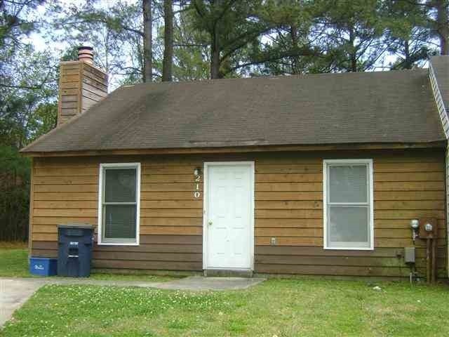 Property Photo:  210 Corey Court  NC 28546 