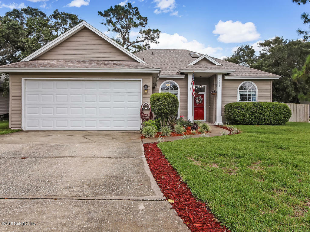 Property Photo:  12302 Burning Embers Lane N  FL 32225 