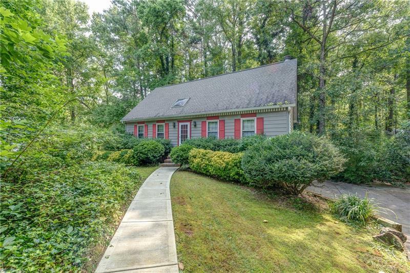 Property Photo: 3950 Benton Way 30062