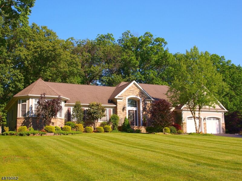 Property Photo: 922 Manchester Drive NJ 08876