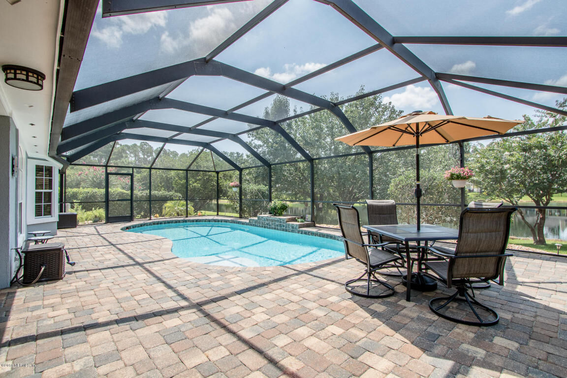 Property Photo: 1449 Water Pipit Lane FL 32003