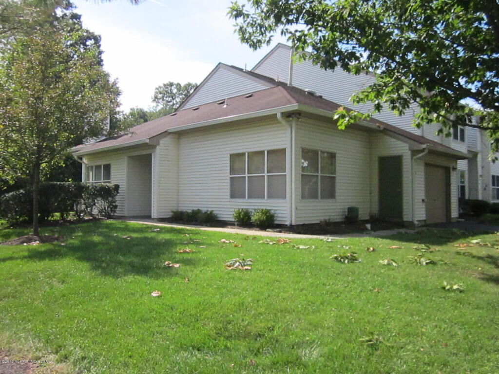 Property Photo:  496 Bayberry Court  NJ 07746 