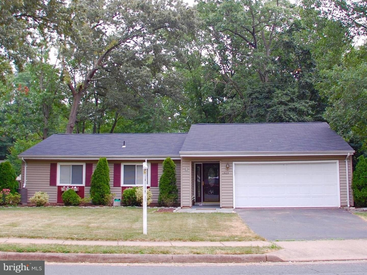 Property Photo: 1505 Millikens Bend Road VA 20170