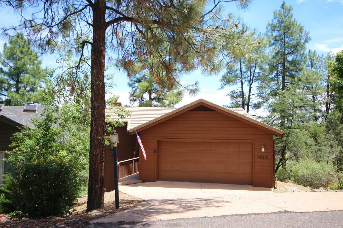 Property Photo:  1425 Royal Oak Circle  AZ 86305 