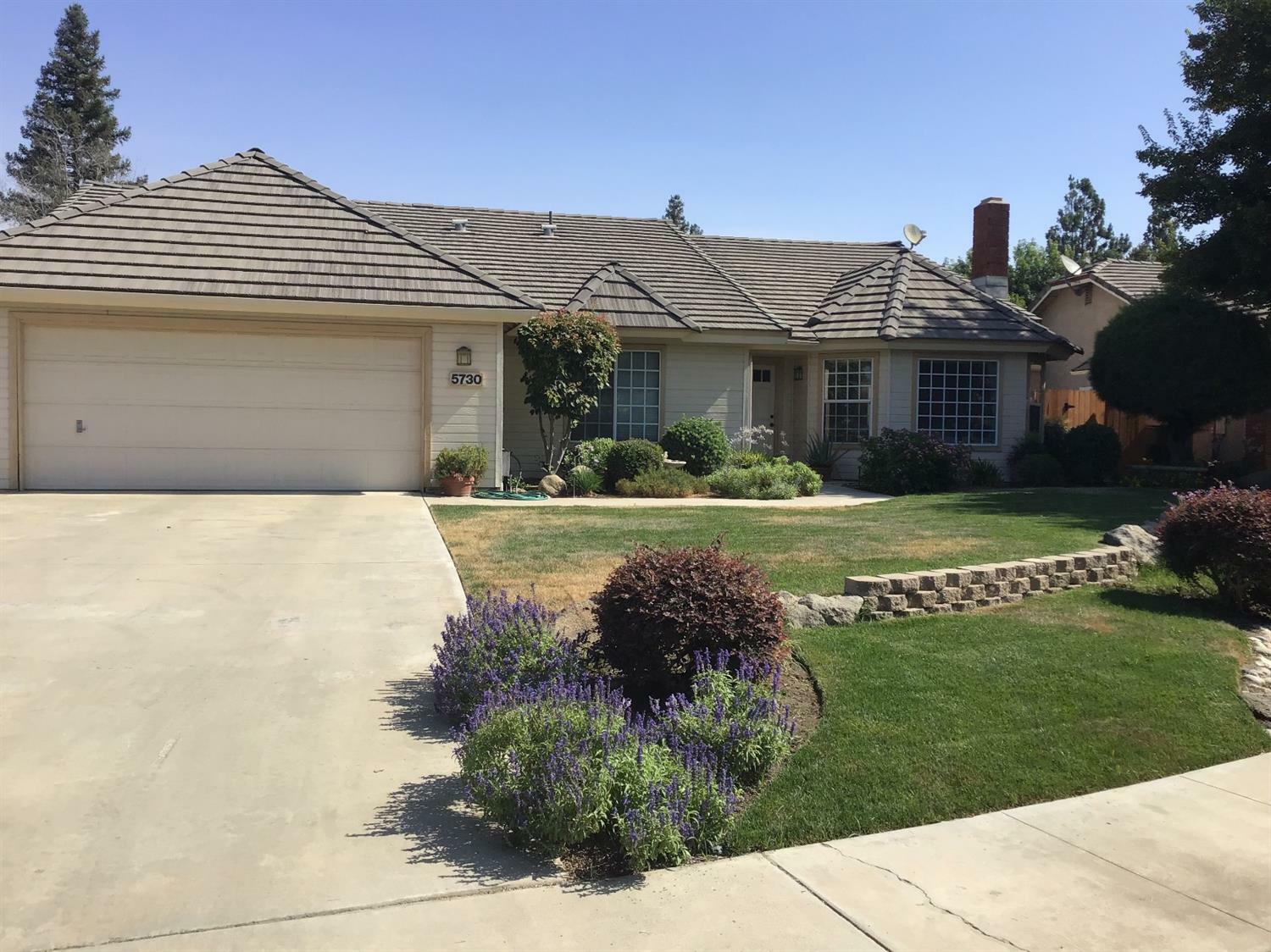 Property Photo:  5730 W Cambridge Avenue  CA 93277 