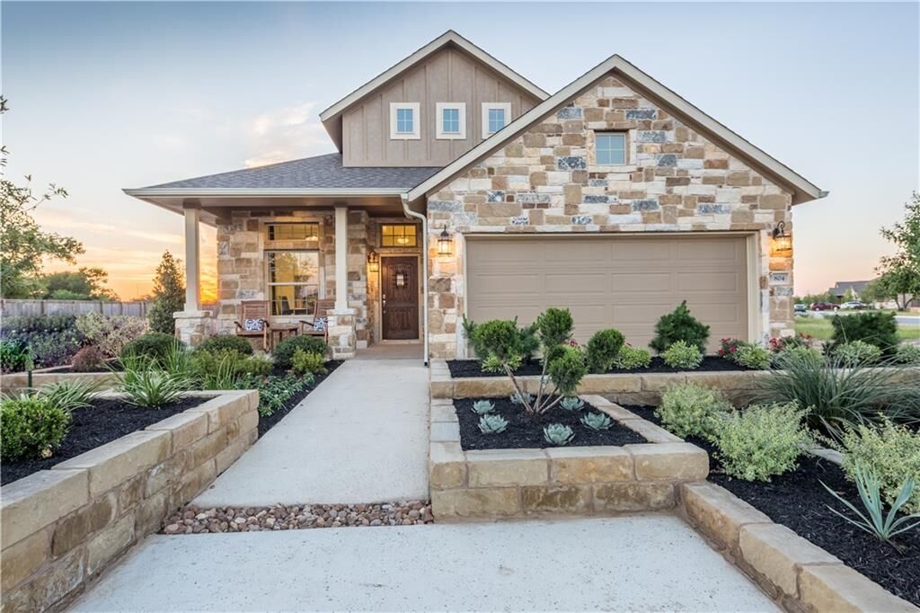 Property Photo:  2137 Ringstaff Road  TX 78641 