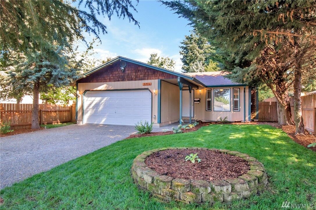 Property Photo:  1711 S 40th St  WA 98418 