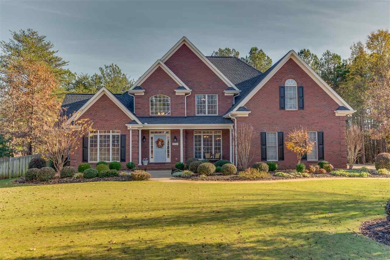 Property Photo: 869 Oakcrest Road SC 29301