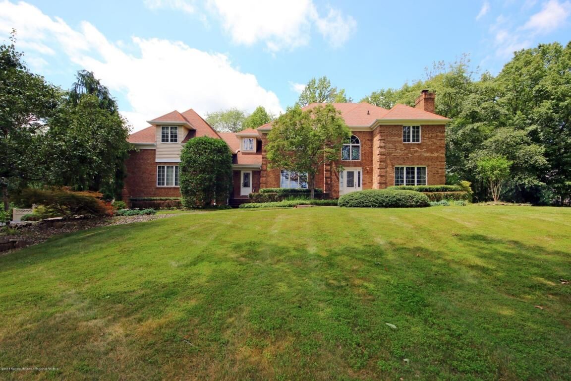 Property Photo:  20 Clayton Drive  NJ 08510 