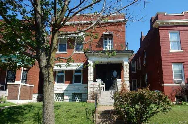 Property Photo: 4521 Red Bud Avenue 63115