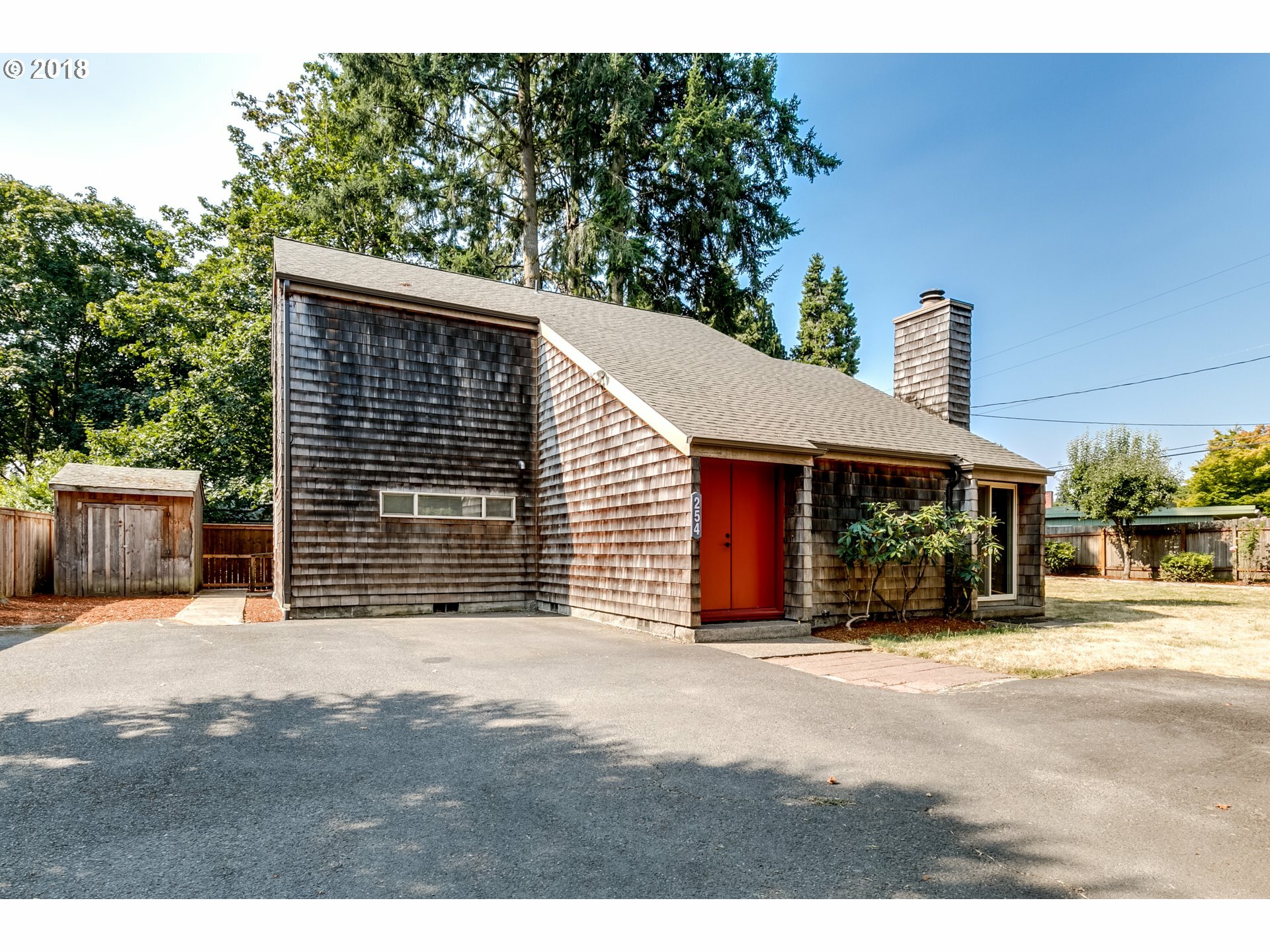 Property Photo: 254 Sunshine Acres Dr OR 97401
