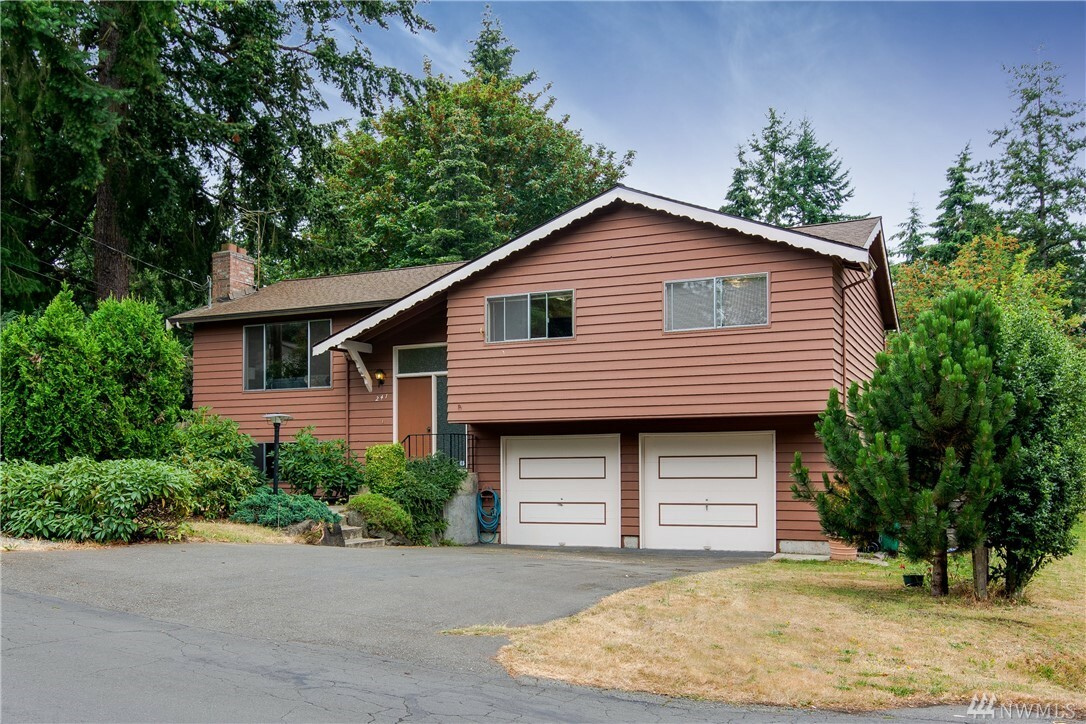 Property Photo:  241 NW 203rd St  WA 98177 