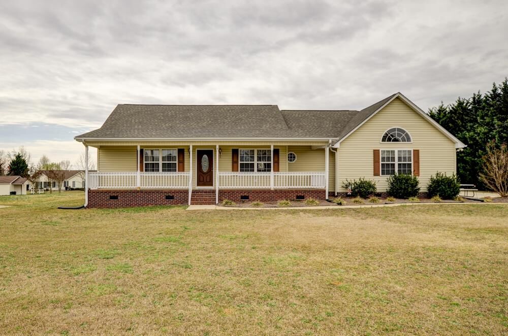 Property Photo:  1165 Holly Springs Rd  SC 29365 