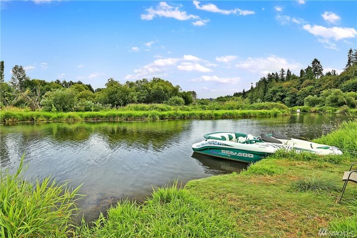 Property Photo: 7210 NE 171st Lane WA 98028