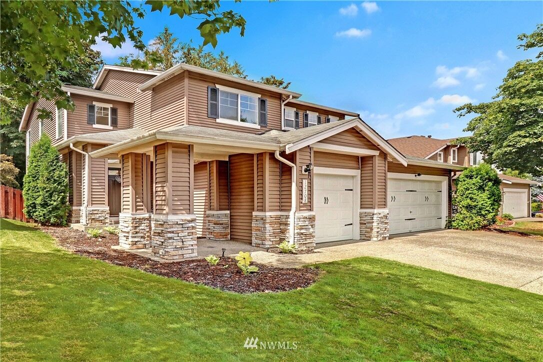 Property Photo:  12708 67th Avenue SE  WA 98296 