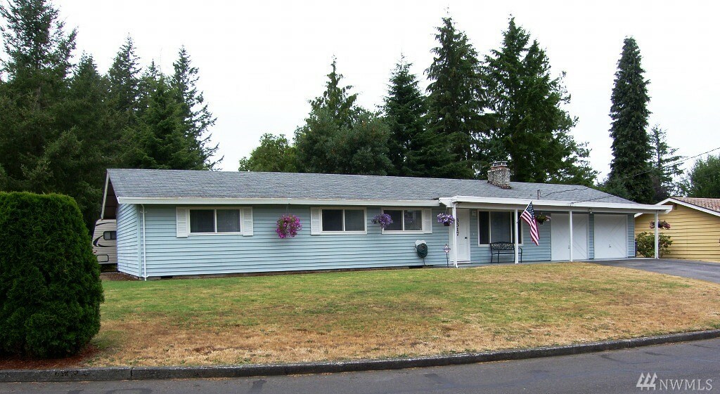 Property Photo:  3317 Pine Tree Dr SE  WA 98366 