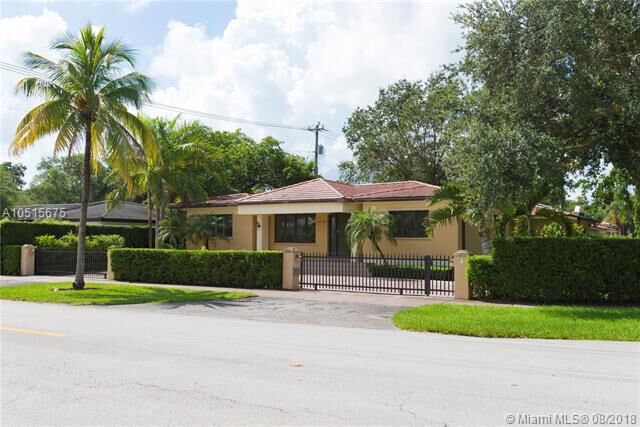 Property Photo:  1170 S Alhambra Cir  FL 33146 