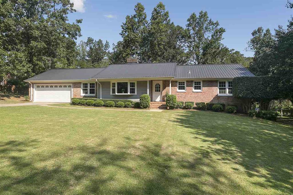 Property Photo:  304 Bella Vista Drive  SC 29640 