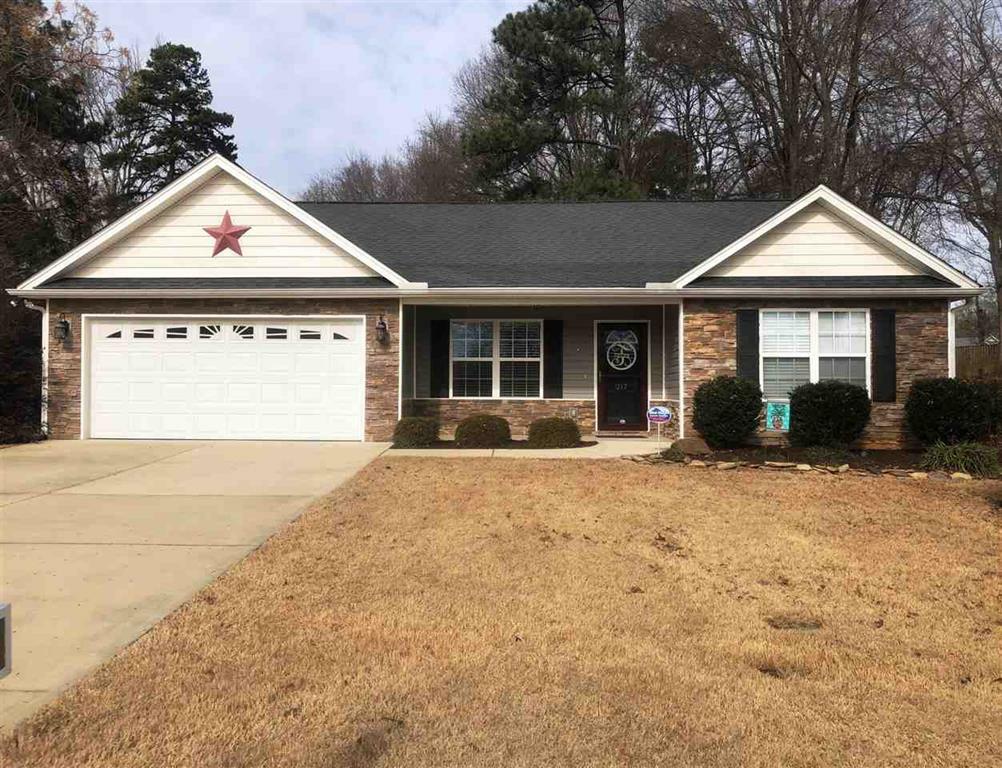 Property Photo: 217 Harrington Drive SC 29625
