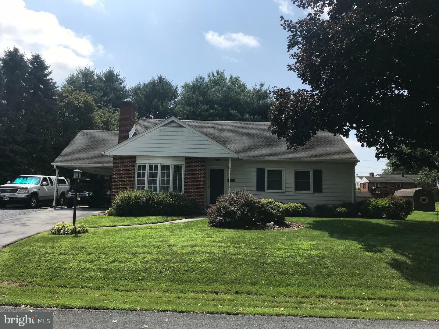 Property Photo: 7909 Slepian Street PA 17112