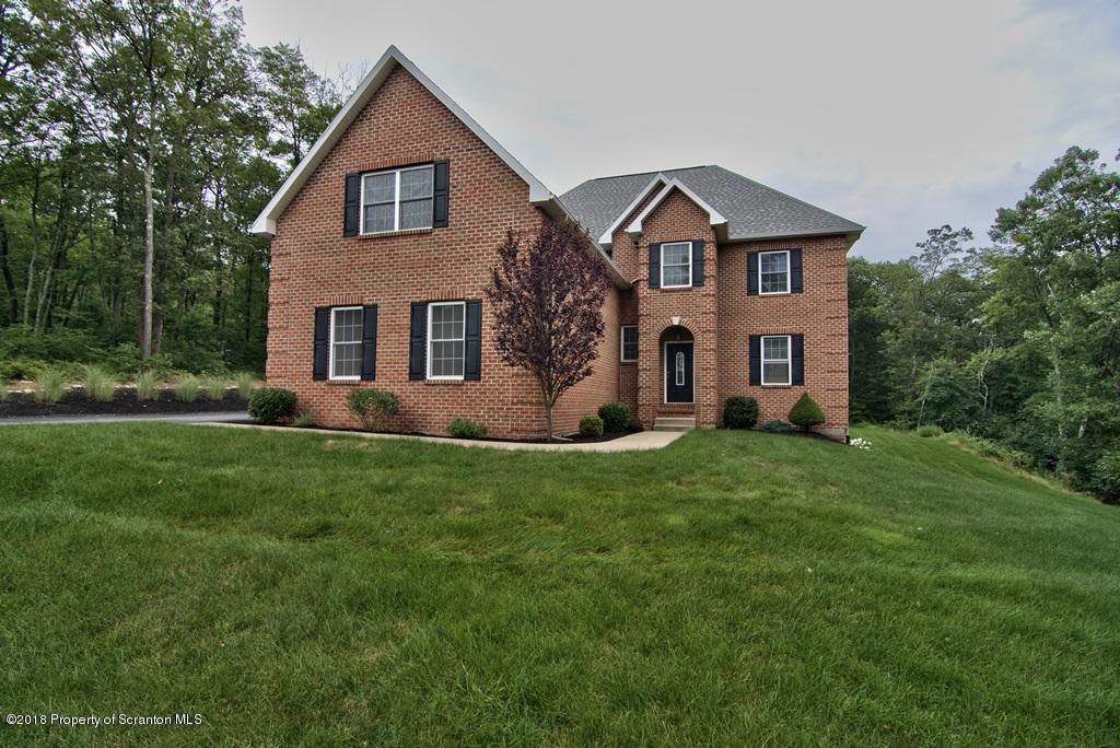Property Photo: 212 Windsor Way PA 18444