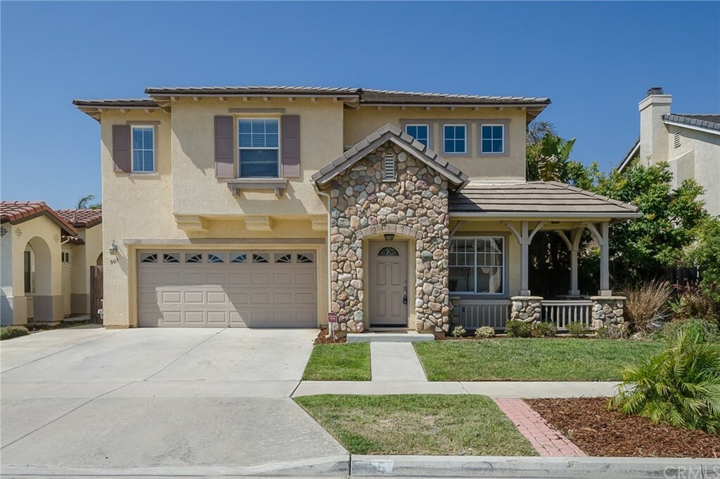 Property Photo:  905 Sloan  CA 93455 