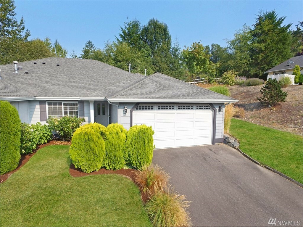 Property Photo: 1007 5th St WA 98388