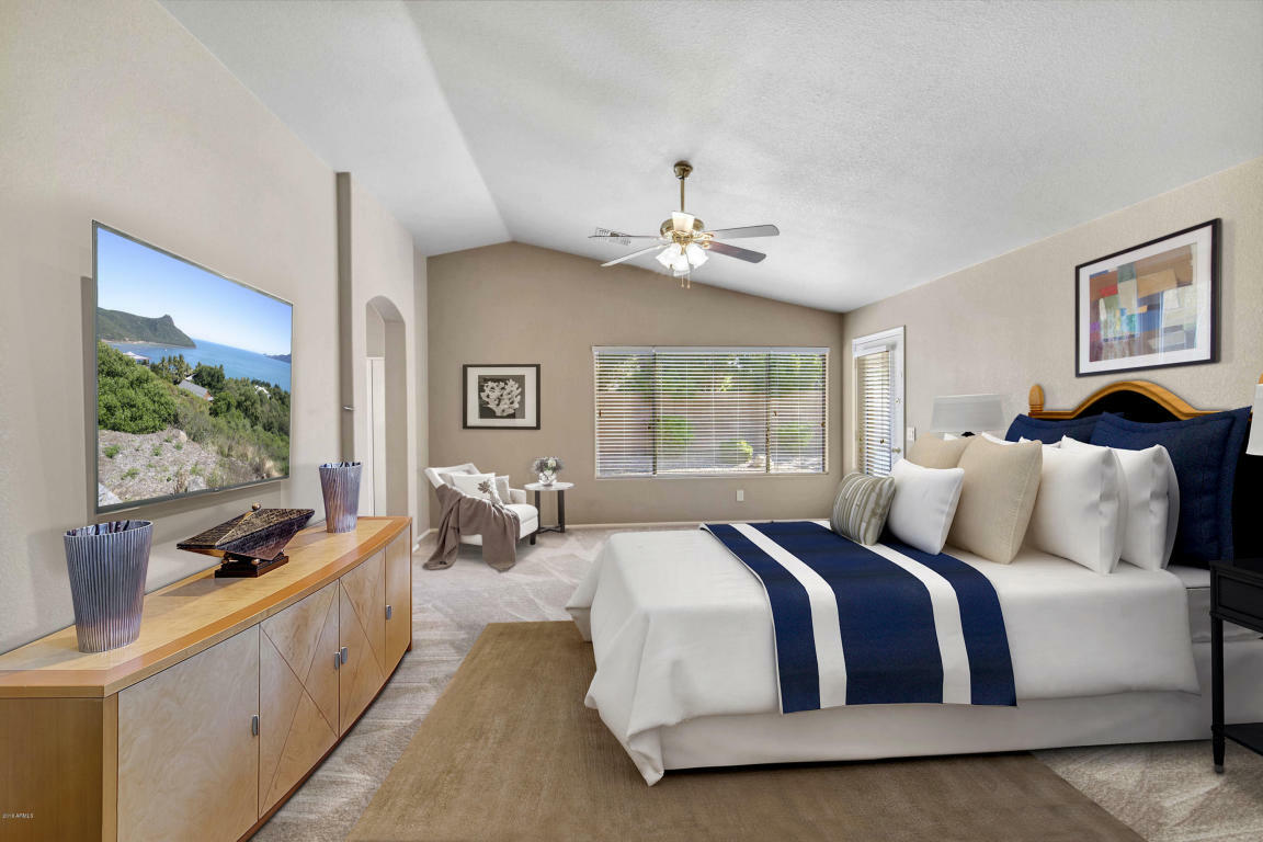 Property Photo: 4522 E Desert Sands Drive AZ 85249