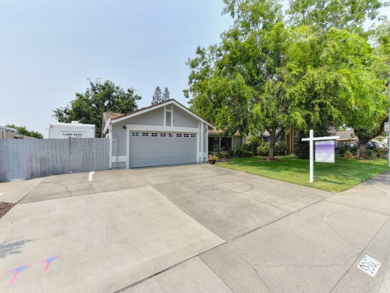 Property Photo:  9968 Parklake Way  CA 95624 