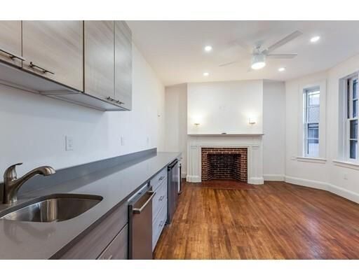 Property Photo:  1253 Beacon St B5  MA 02446 