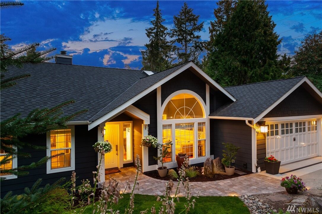 Property Photo:  12224 SE 10th St  WA 98005 