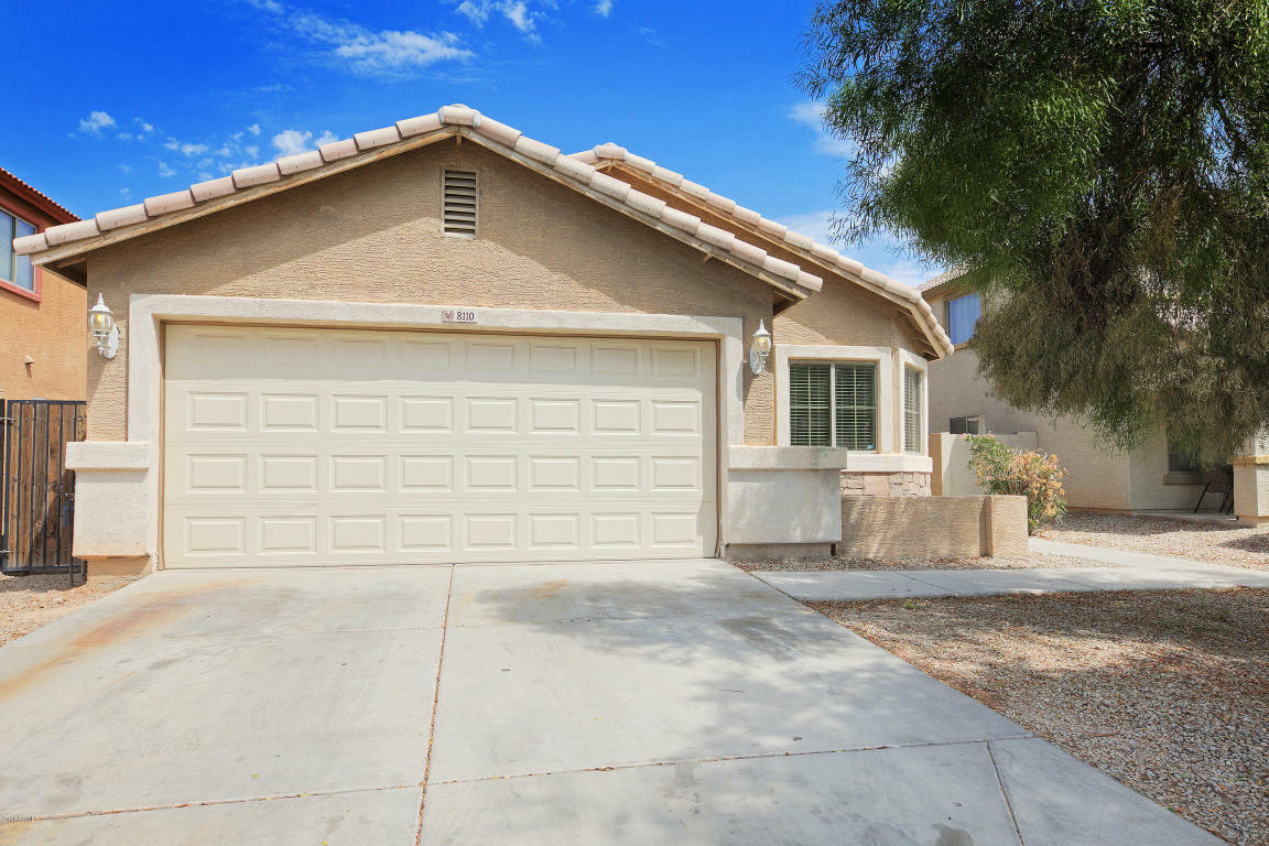 Property Photo:  8110 W Globe Avenue  AZ 85043 