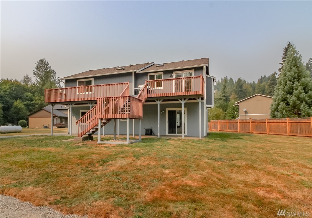 Property Photo: 18715 95th St E WA 98391