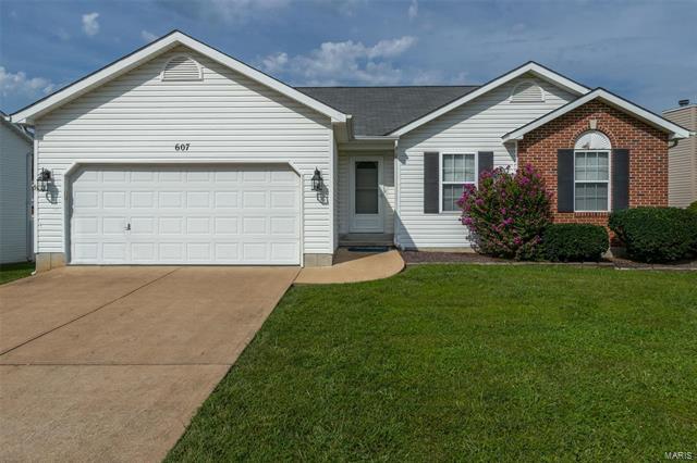 Property Photo: 607 Santschi Drive 63048
