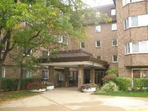 Property Photo:  300 Roselle Road 406  IL 60193 