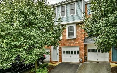 Property Photo:  911 Timberidge Drive  PA 15102 