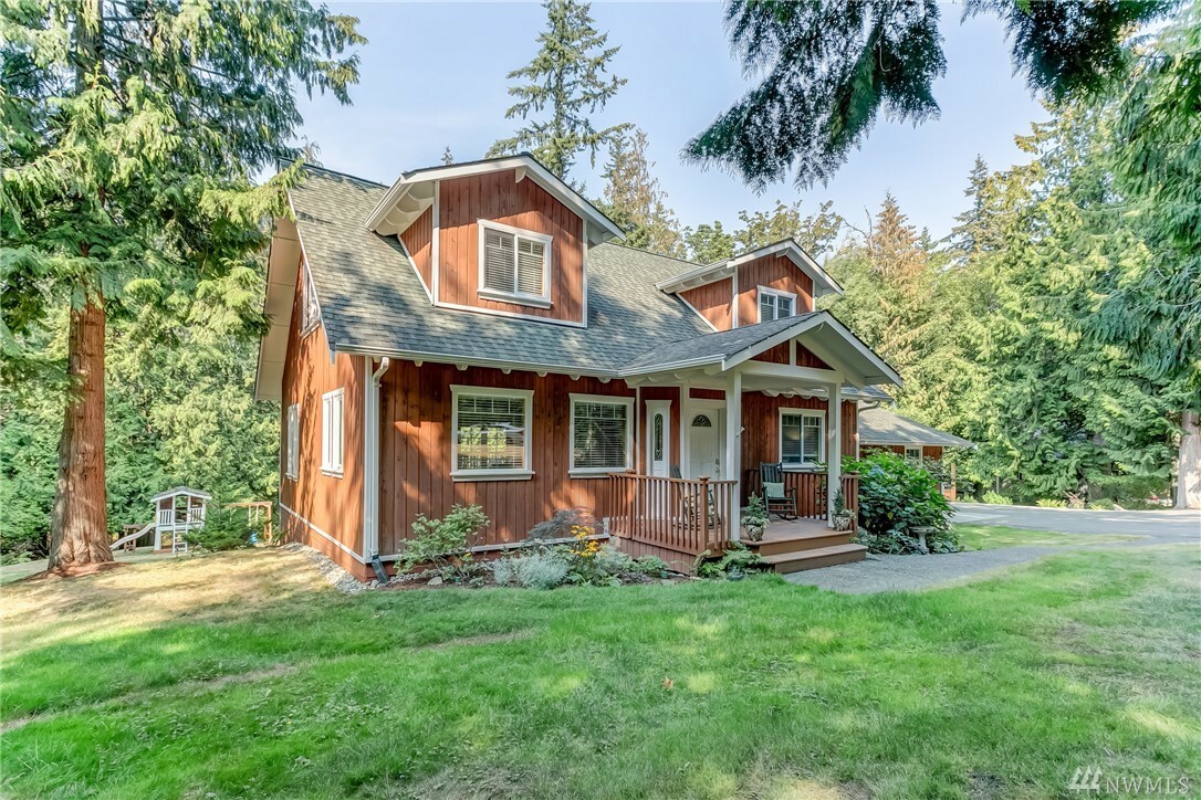 Property Photo:  4510 Lost Creek Lane  WA 98229 