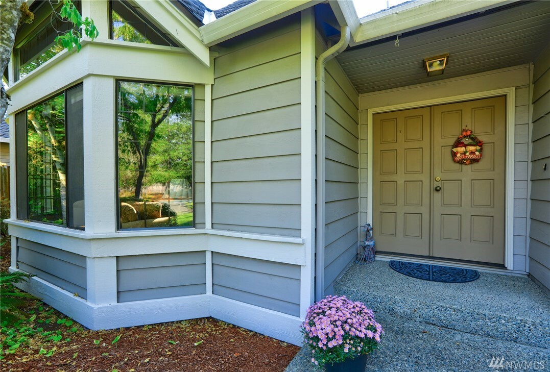 Property Photo: 15919 SE 182nd Place WA 98058