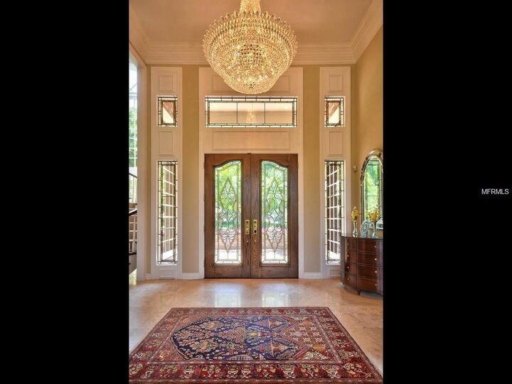 Property Photo: 1207 Parrilla De Avila FL 33613