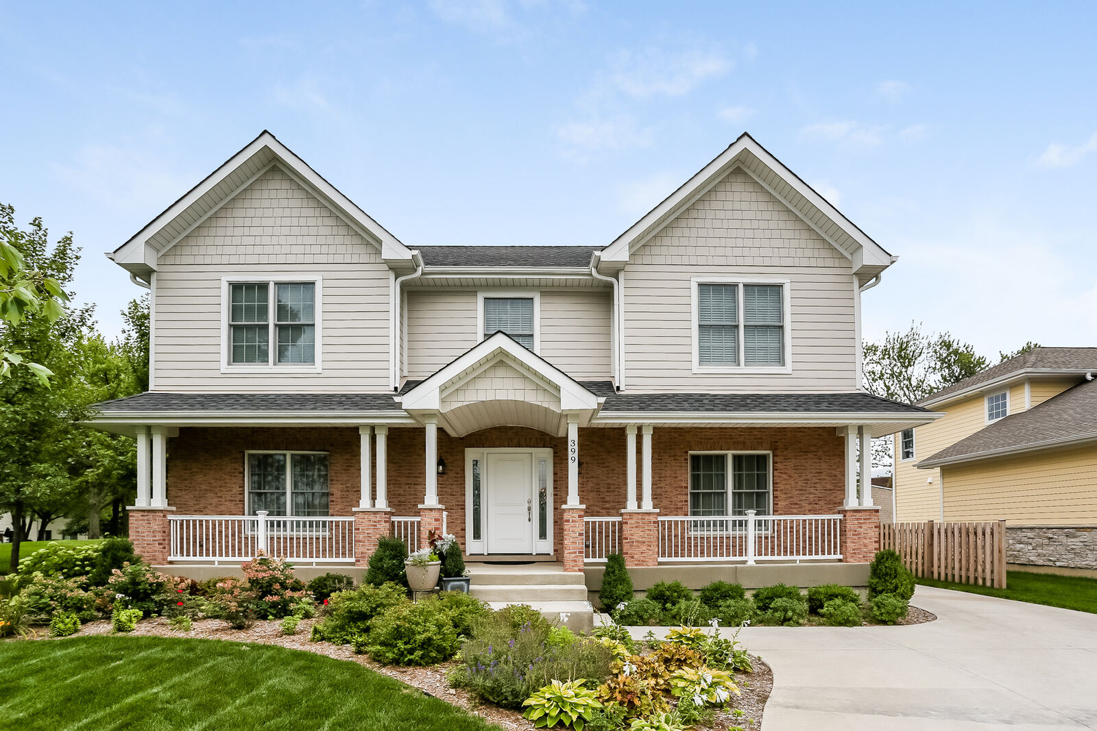 Property Photo:  399 Council Trail  IL 60005 