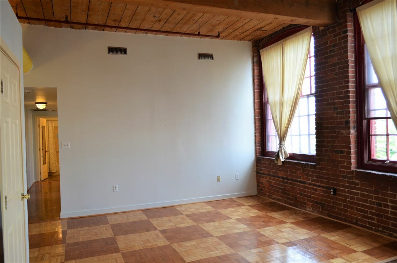 Property Photo:  470 Silver Street 320  NH 03103 